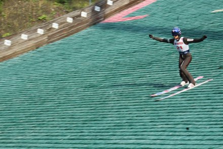 Lądowanie w wykonaniu Maćka Kota